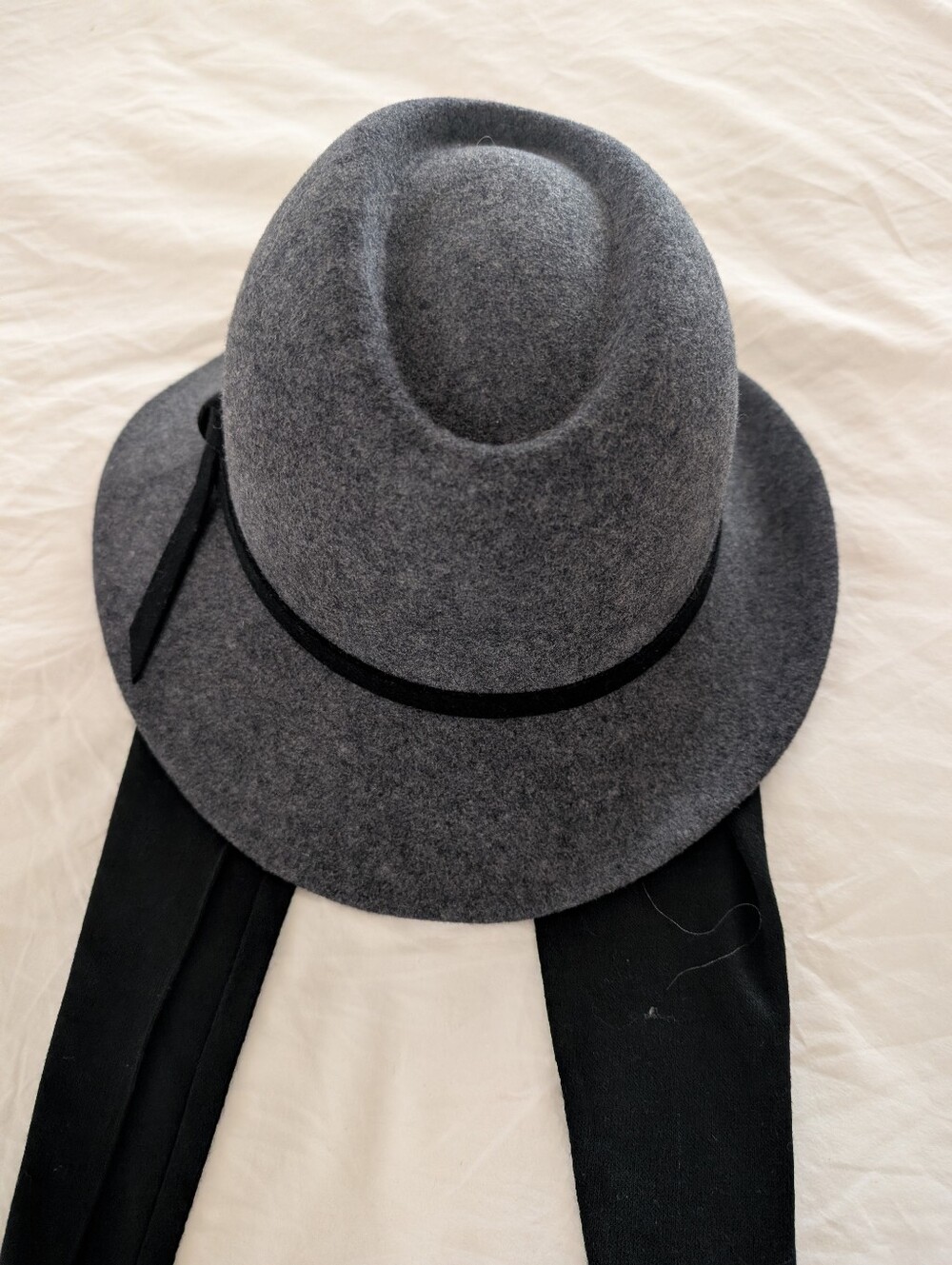 Classic Gray Felt Fedora Hat with Attached Scarf Tie